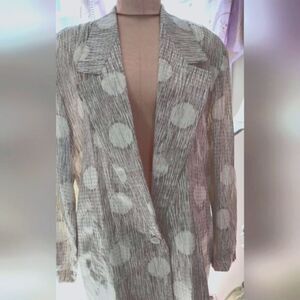 ANNE KLIEN ll ..VINTAGE BLAZER 100% SILK Size M